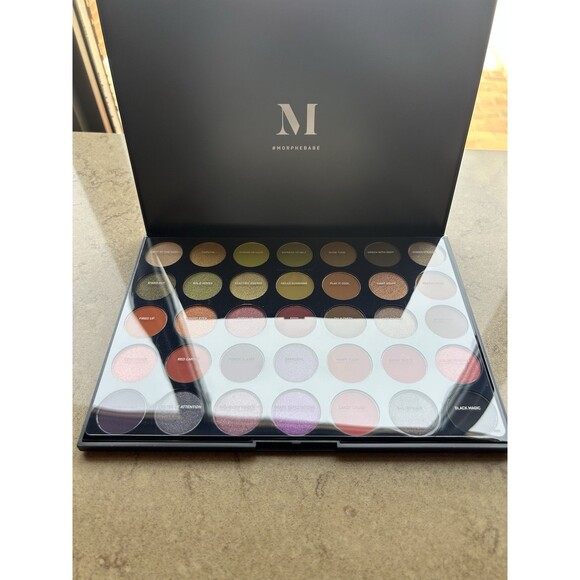 New! MORPHE 35M Boss-Mood Palette 35 Eyeshadows AUTHENTIC ! - Picture 1 of 7